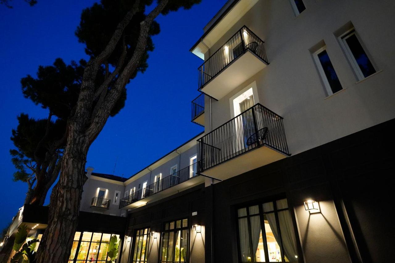 Hotel Vagabond Riccione Dış mekan fotoğraf